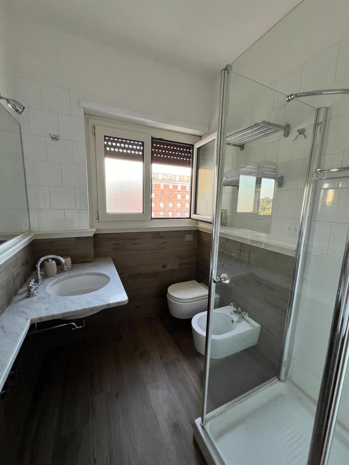 Luce, Silenzio Ed Eleganza Nel Cuore Di Appartement Rome